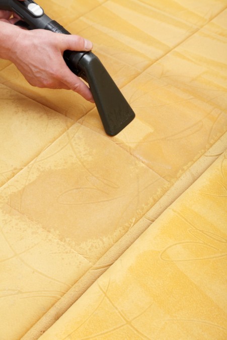 ID3-1_UpholsteryCleaning